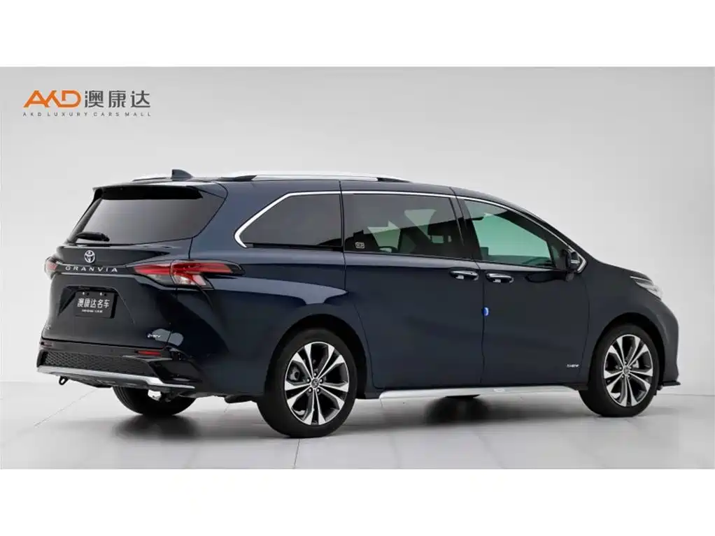 Toyota Granvia 2024 2.5L Hybrid Flagship ULTRA фото 3