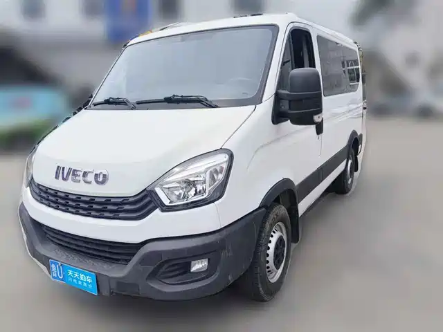  Iveco Iveco Daily 2021 2.0T Manual Chaorui Short Wheelbase Low Roof Sliding Door F1A