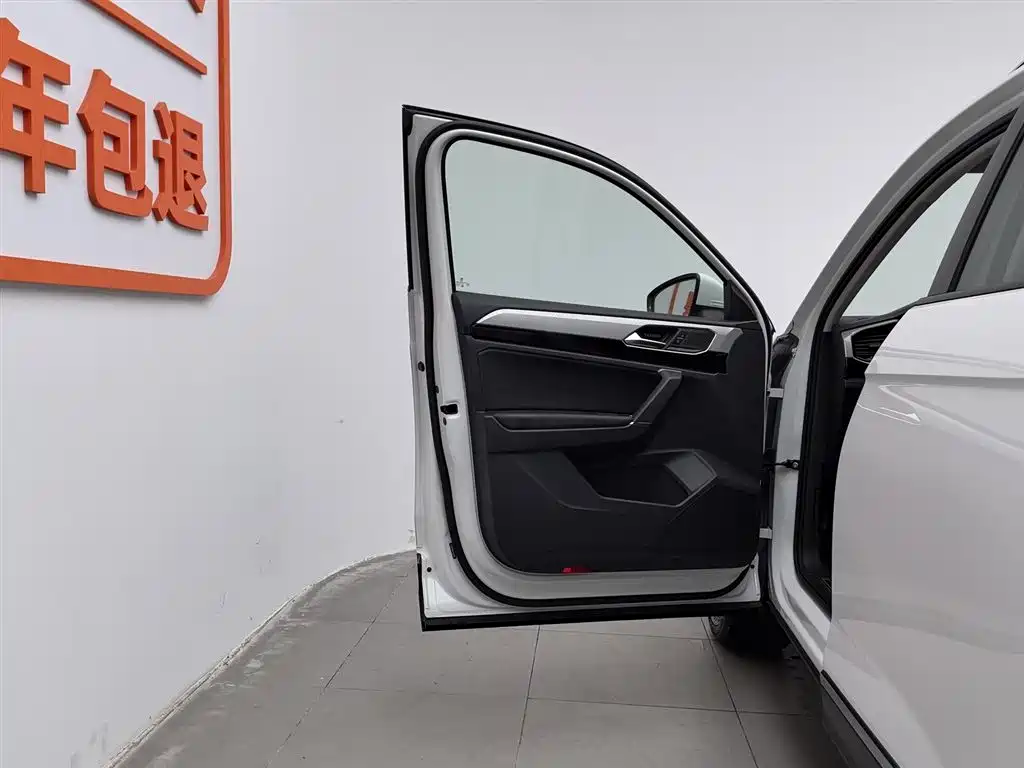 Volkswagen Tayron 2019 Expedition 280TSI 2WD Luxury (China VI) фото 8