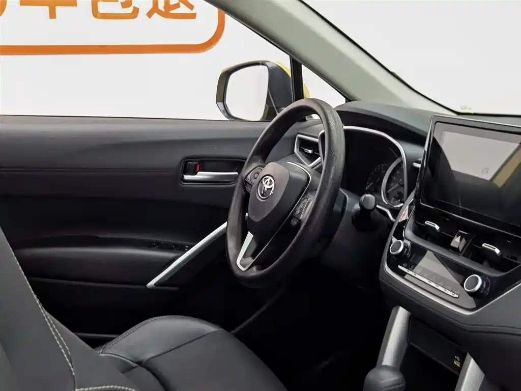 Toyota Frontlander 2022 2.0L CVT Luxury PLUS Edition фото 22