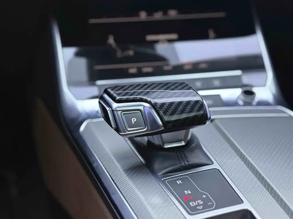 Audi A6L 2019 40 TFSI Luxury Elegance фото 21