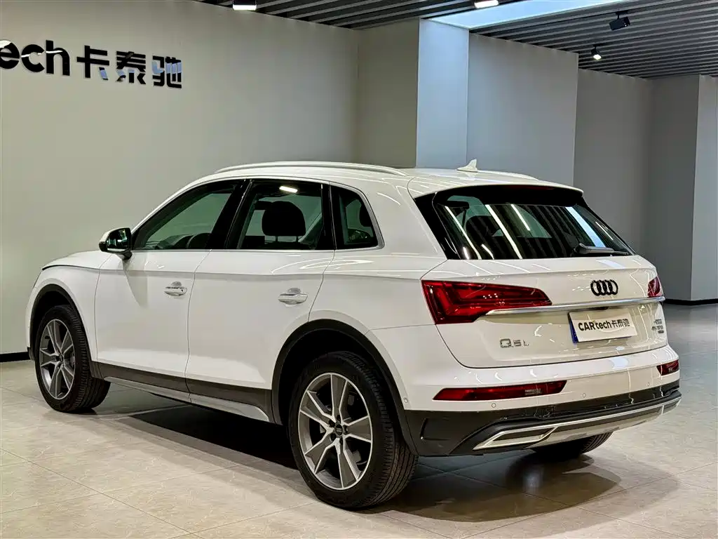 Audi Q5L 2022 45T Luxury Elegance фото 7