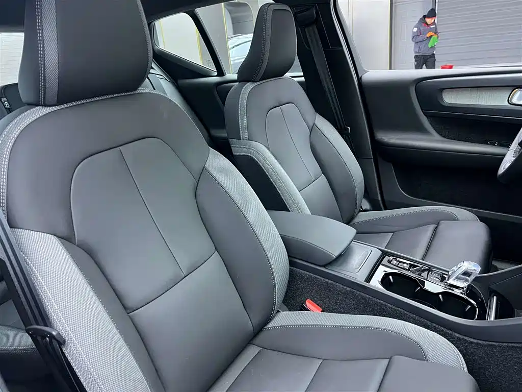 Volvo XC40 2026 2024 B3 Smart Elite Luxury Edition