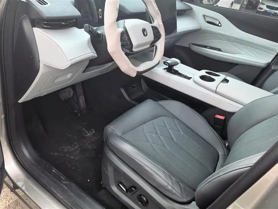 CHANGAN UNI Z NEW ENERGY