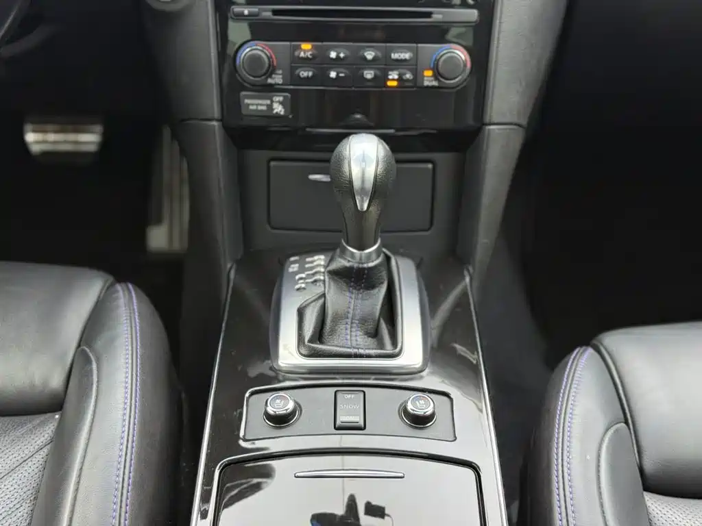 Infiniti QX70 2018 2015 Model 3.7L Shadow Edition