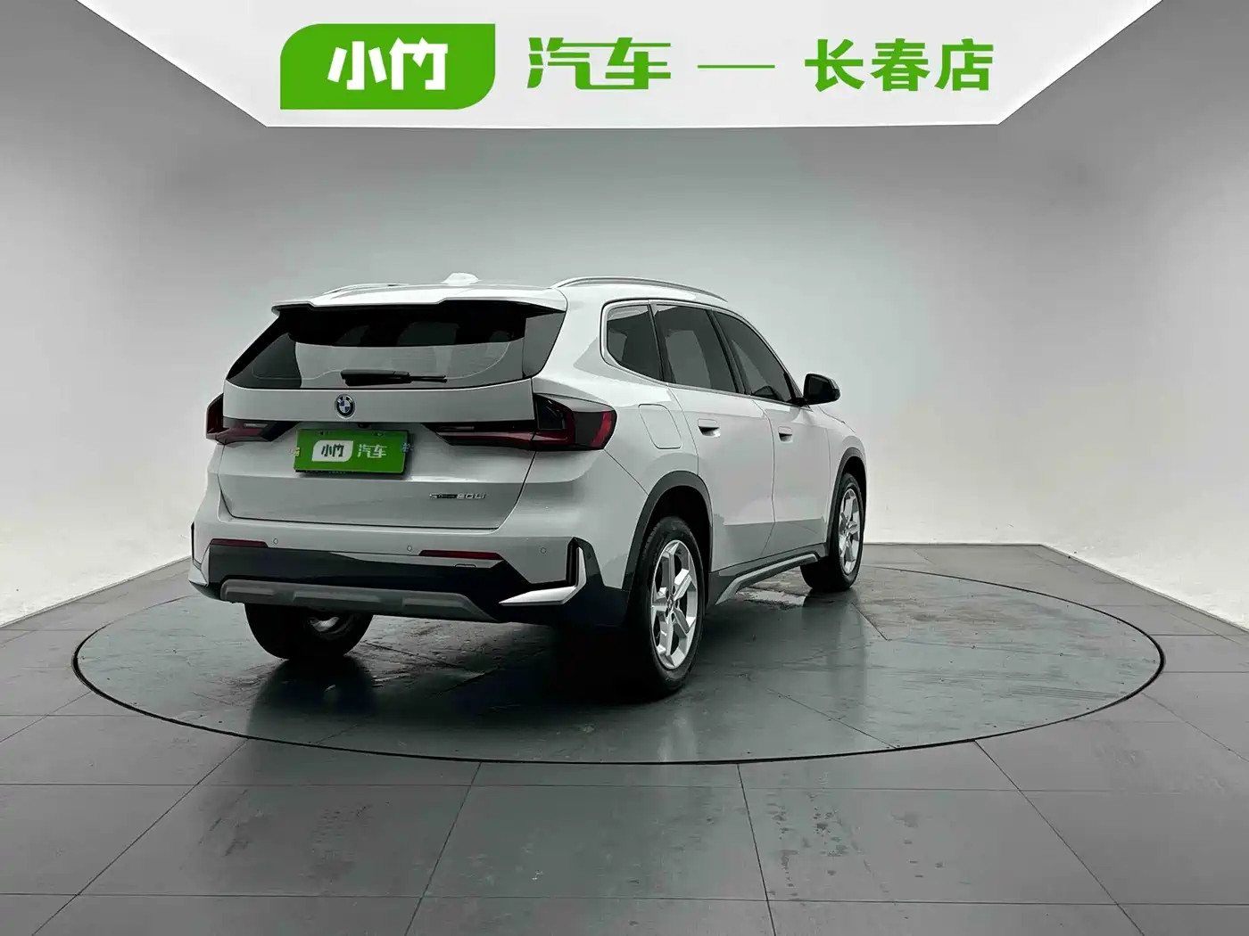 Фото 6 - BMW X1