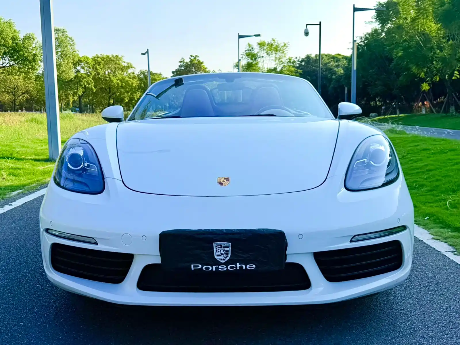 Photo 18 - Porsche 718