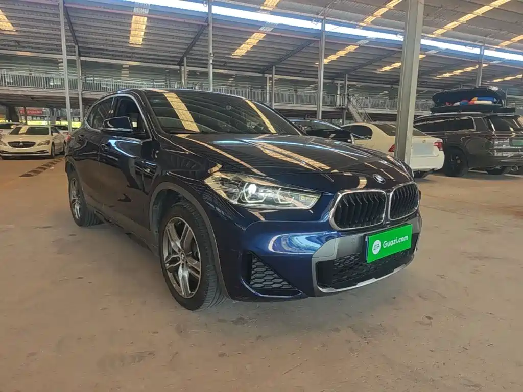 Photo 4 - BMW X2