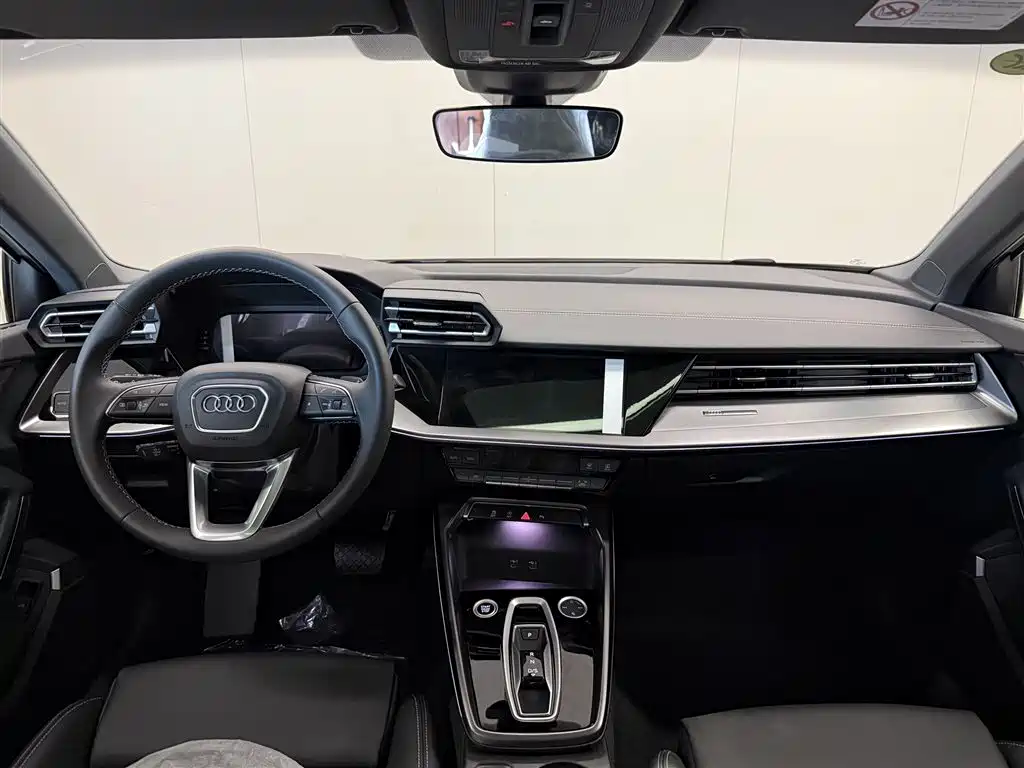Audi A3 2025 Sportback 35TFSI Flying Premium фото 13