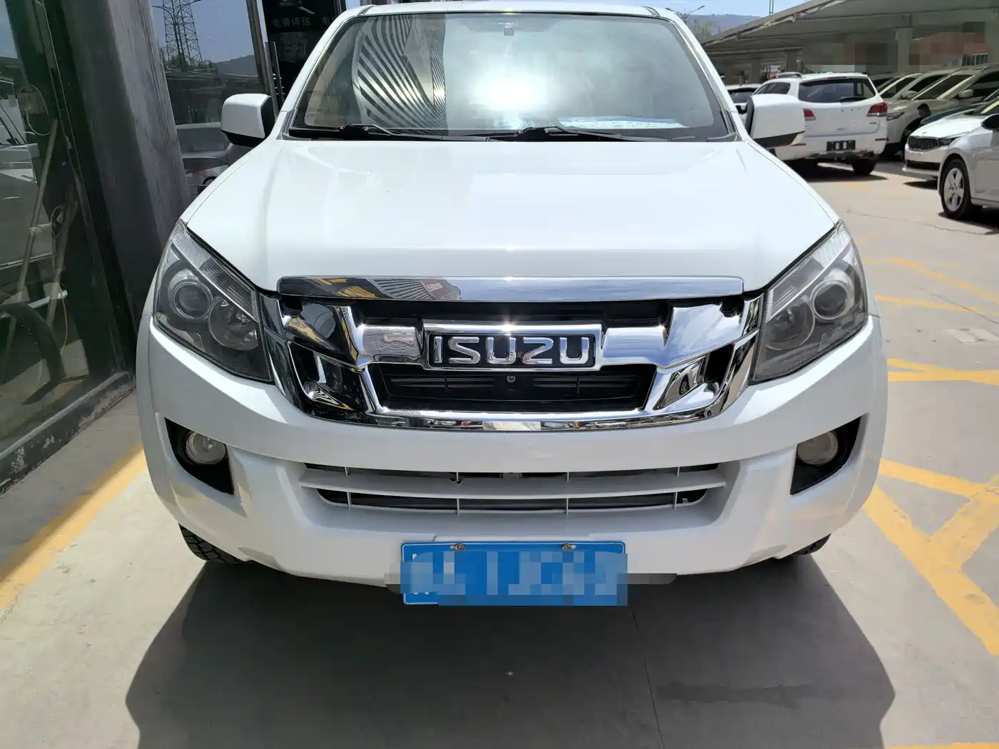 Isuzu Lingtuo 2021 2020 2.5T 4WD Manual Navigation China VI JE4D25Q6A