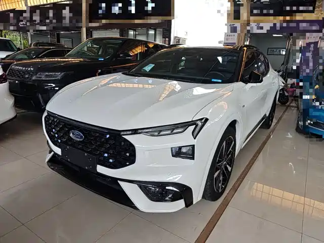  Ford EVOS 2022 EcoBoost 245 ST-Line