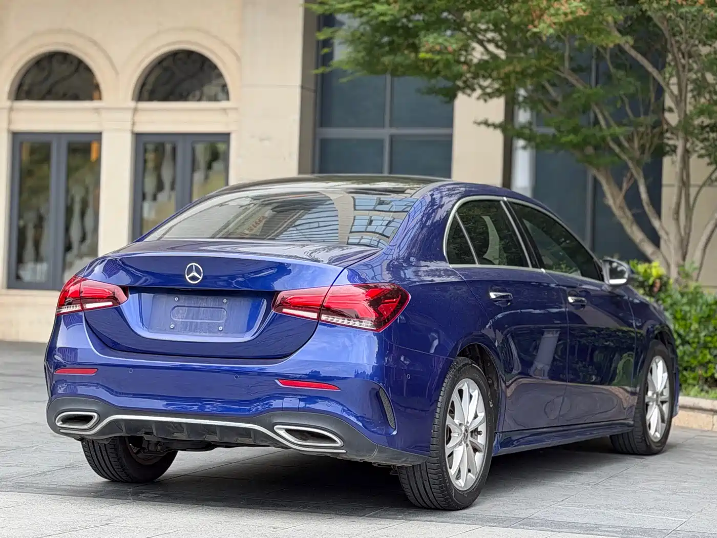 Mercedes-Benz A-Class 2020 A 200 L Sport Sedan фото 9