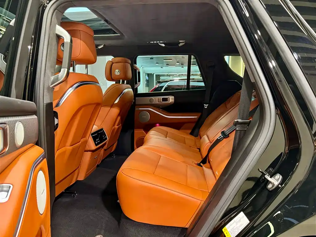 TANK TANK 700 NEW ENERGY