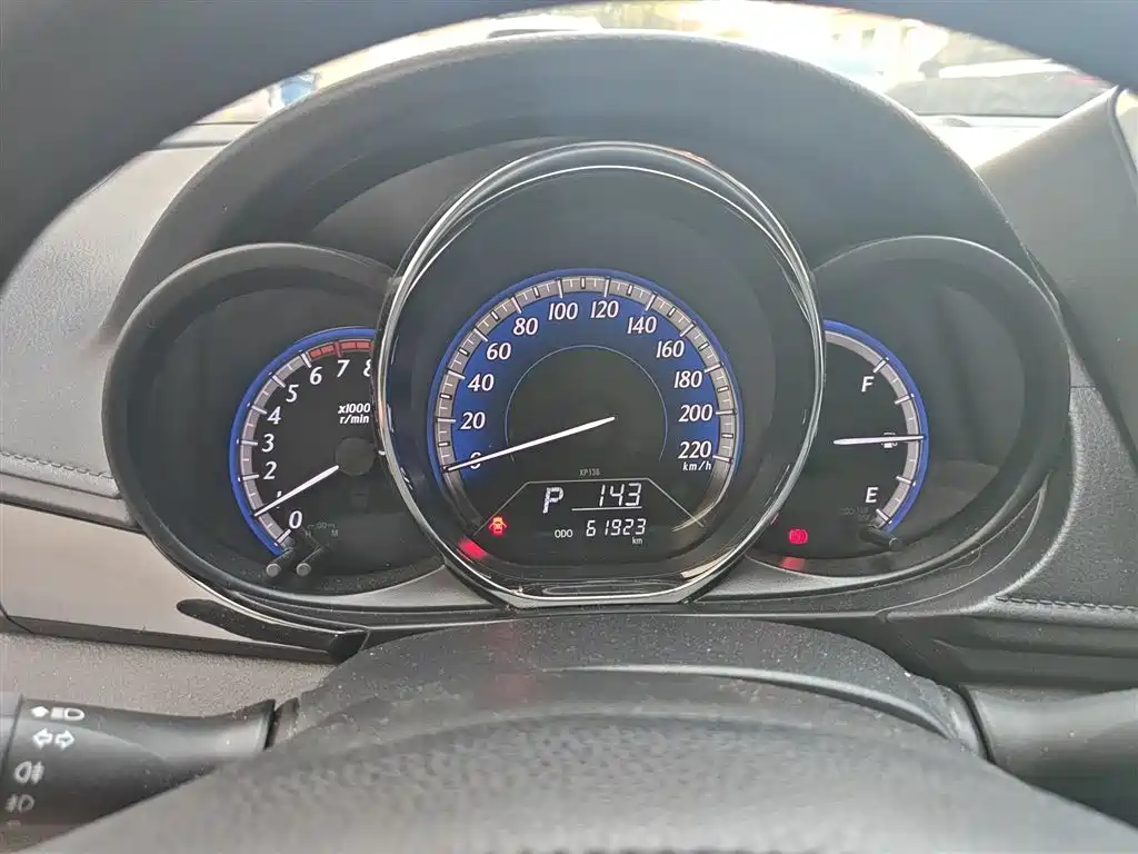 Toyota YARiS L Zhi Xuan 2017 1.5G CVT Speed Sunroof Upgrade Edition фото 4
