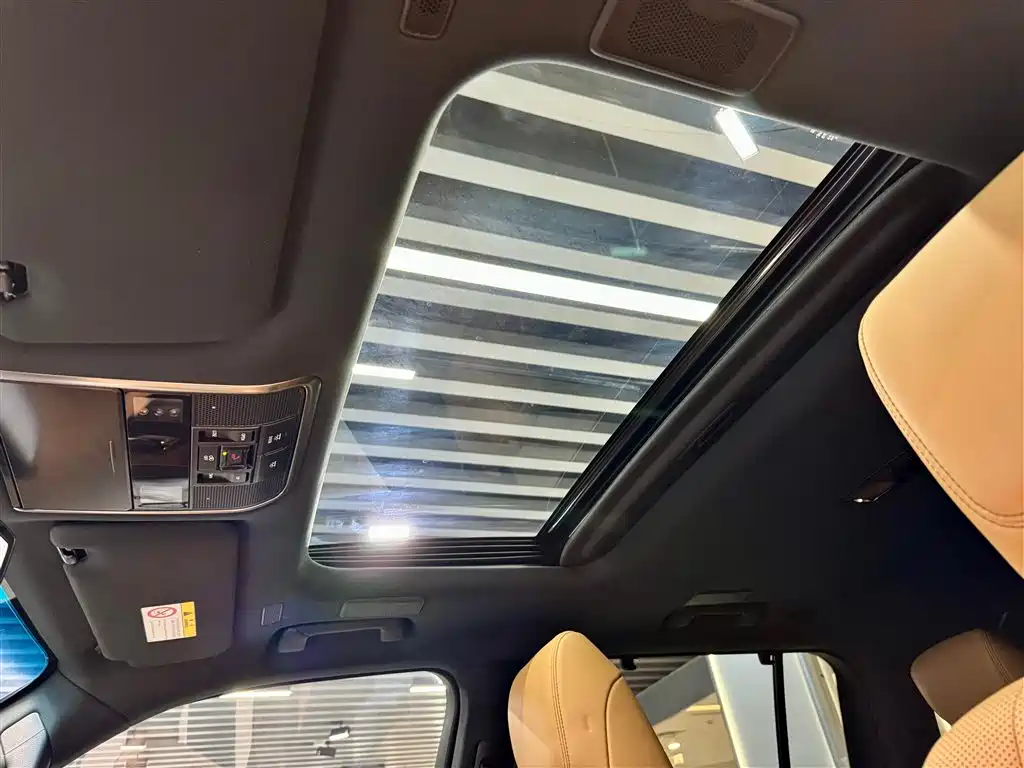 Lexus LX 2025 700h Boundary Edition фото 26