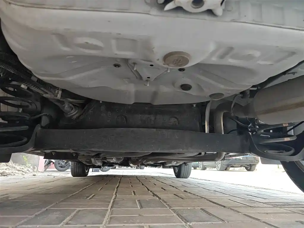 Toyota YARiS L Zhi Xuan 2017 1.5G CVT Speed Sunroof Upgrade Edition фото 25