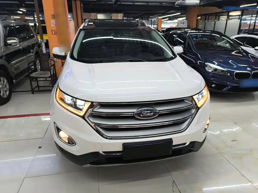 Фото 3 - Ford Edge