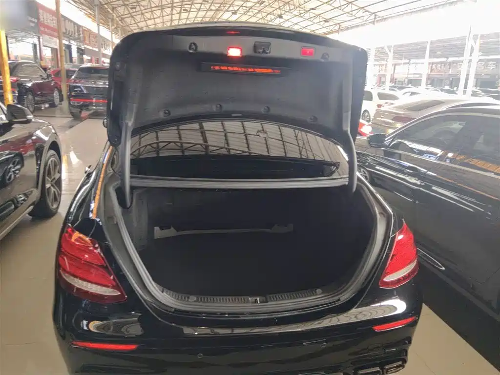 Mercedes-Benz E-Class 2017 Facelift E 300 Sport фото 19
