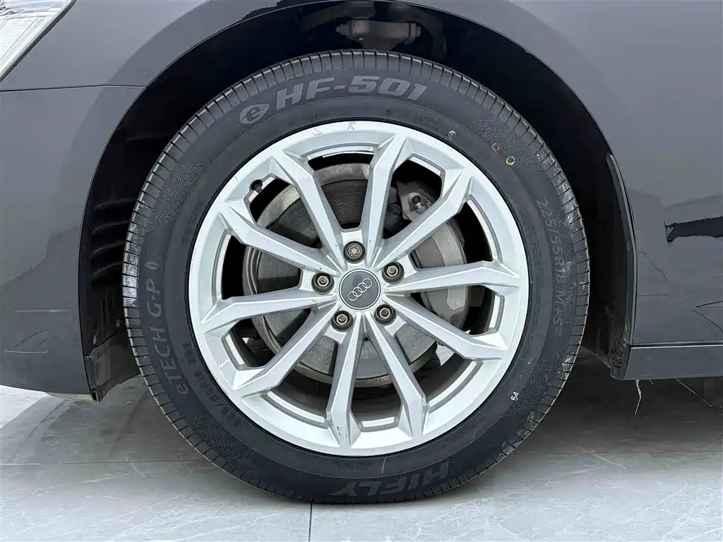 Audi A6L 2019 40 TFSI Luxury Elegance фото 9