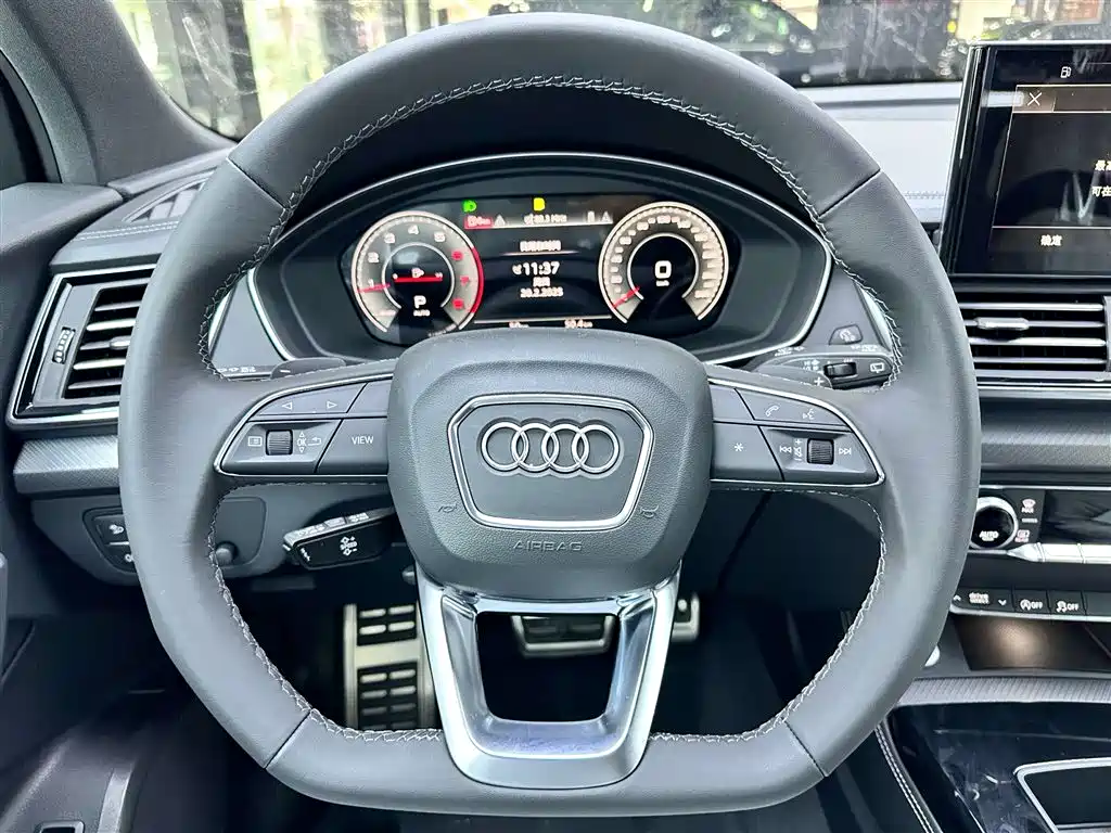 Audi Q5L 2024 Model 40 TFSI Luxury Dynamic фото 19