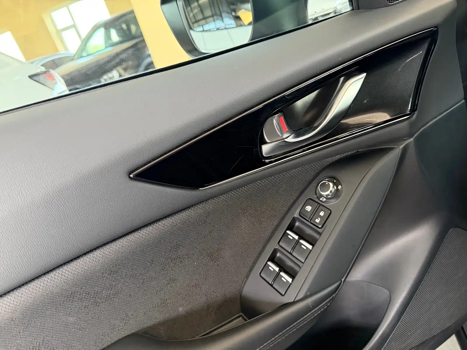 Фото 15 - Mazda CX-4
