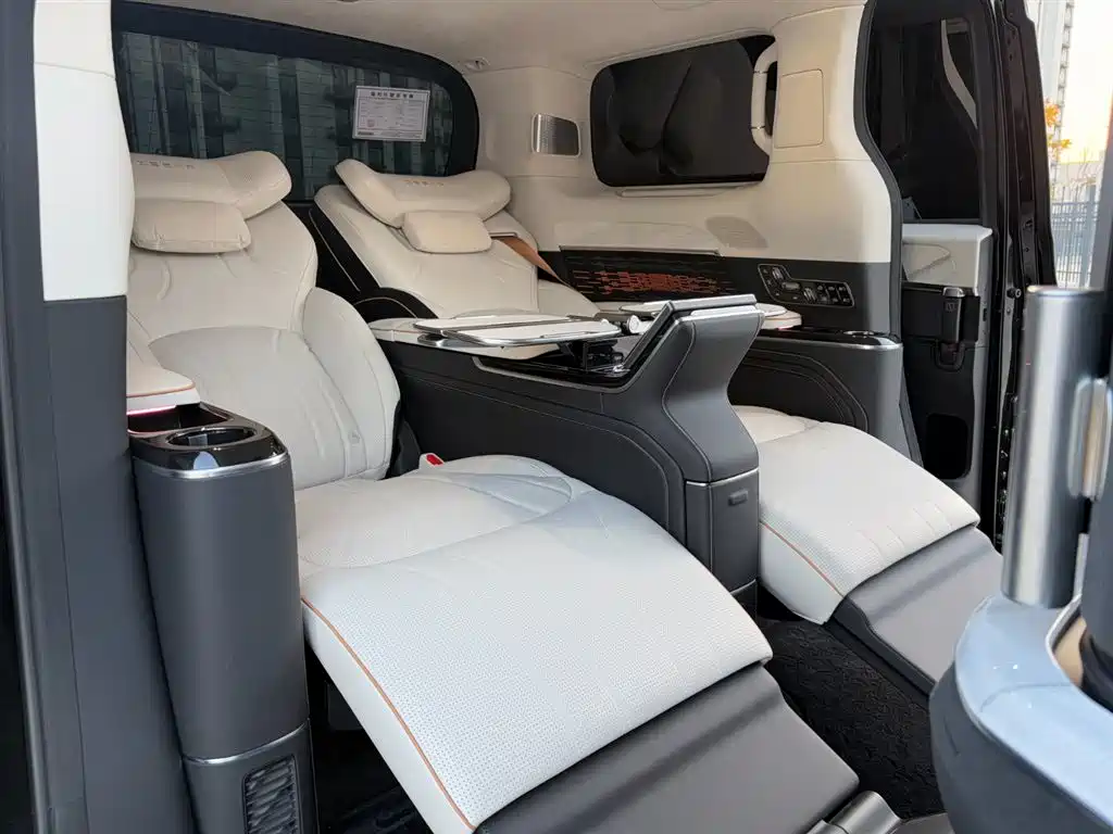 ZEEKR EXTREME KRYPTON 009