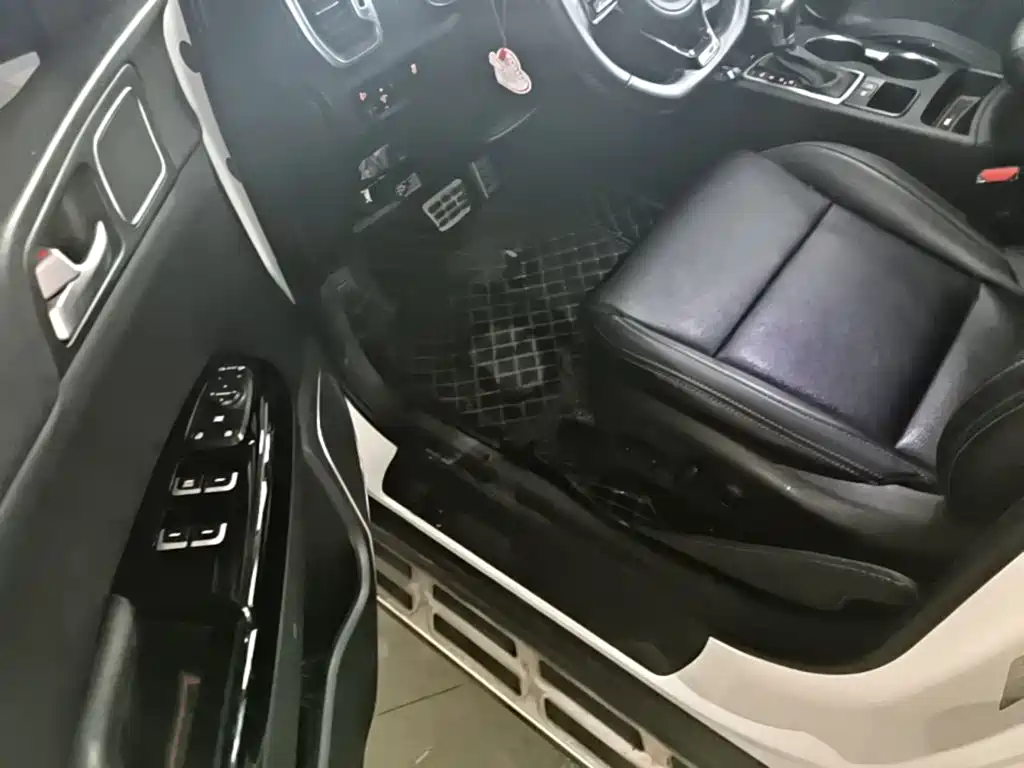 Kia KX5 2016 2016 Model 1.6T Automatic 2WD Premium