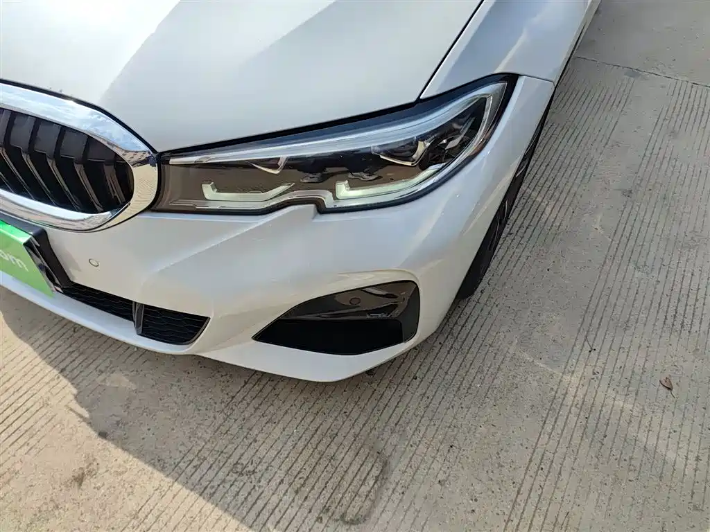 BMW 3 Series 2022 325Li M Sport Package фото 24