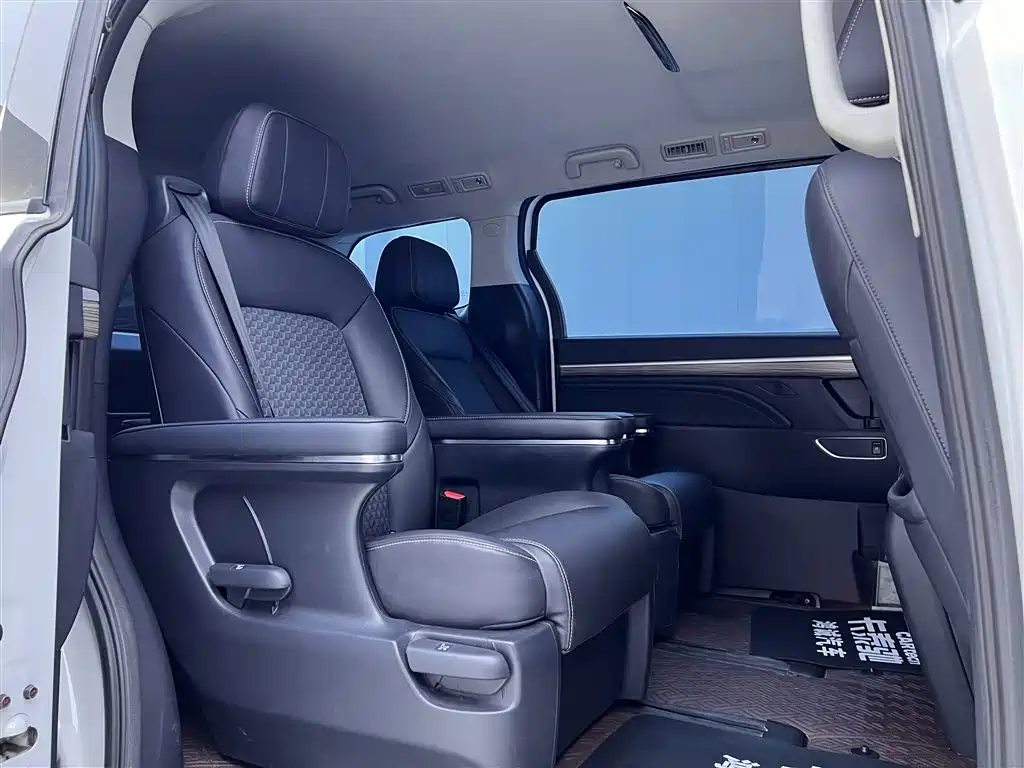 GAC Trumpchi Trumpchi M8 2023 Leading Series 390T Luxury Edition фото 23