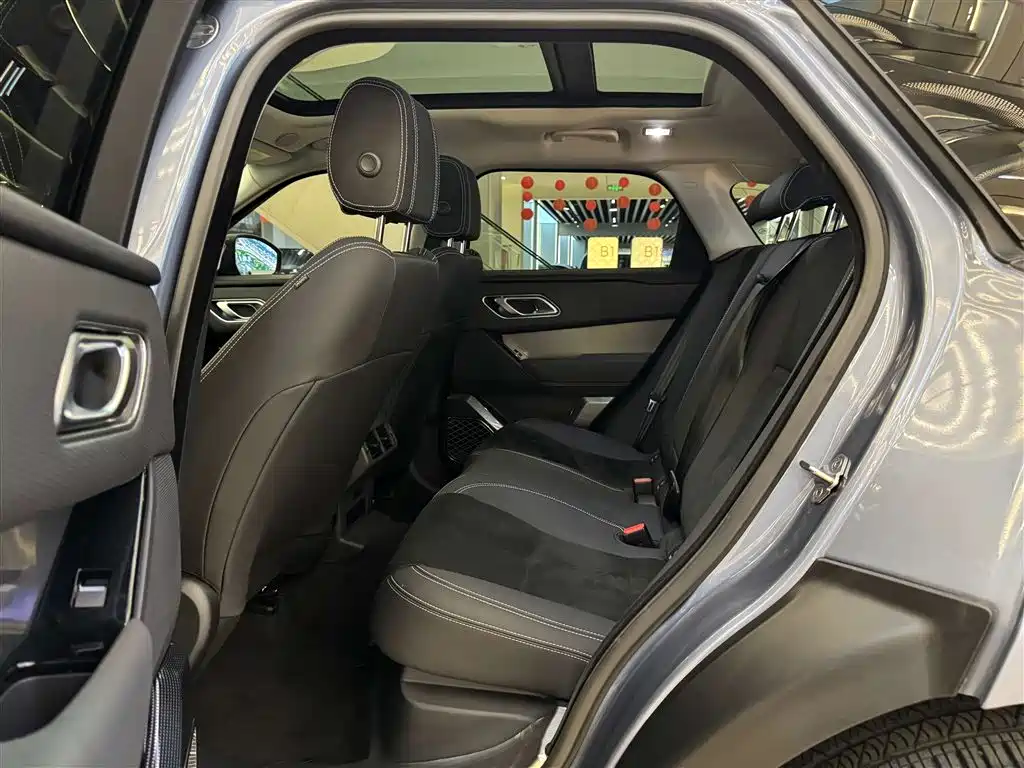 Land Rover Range Rover Velar 2021 P250 фото 15