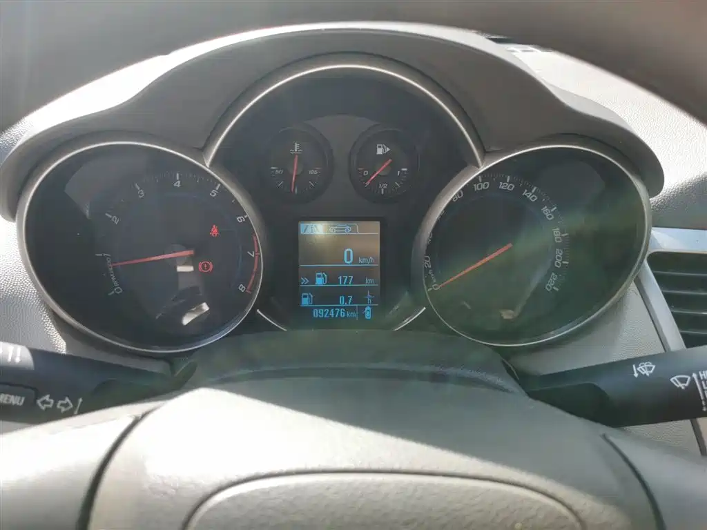 Chevrolet Cruze 2015 1.5L Classic SL MT фото 12