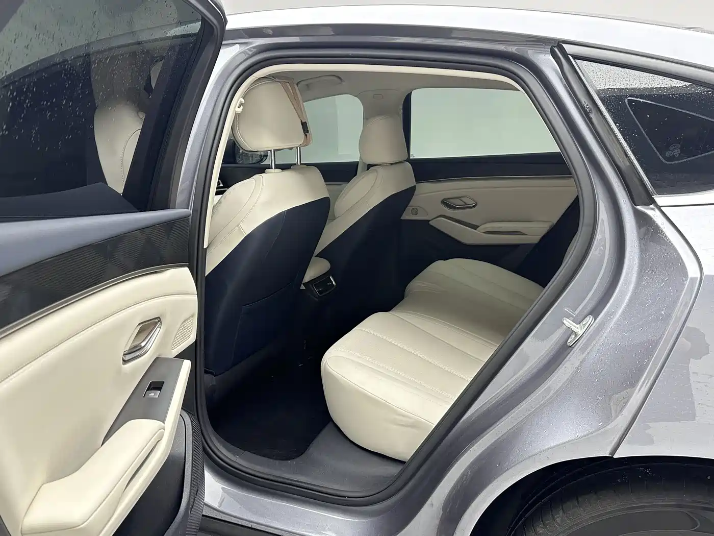BYD Qin L 2024 2024 DM-i 80KM Leading Edition