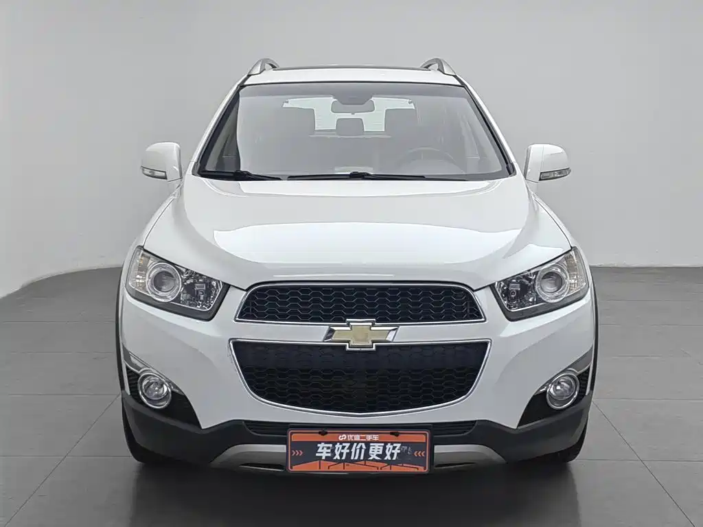 Chevrolet Captiva 2012 2012 Model 2.4L 2WD Urban Edition 5-Seater