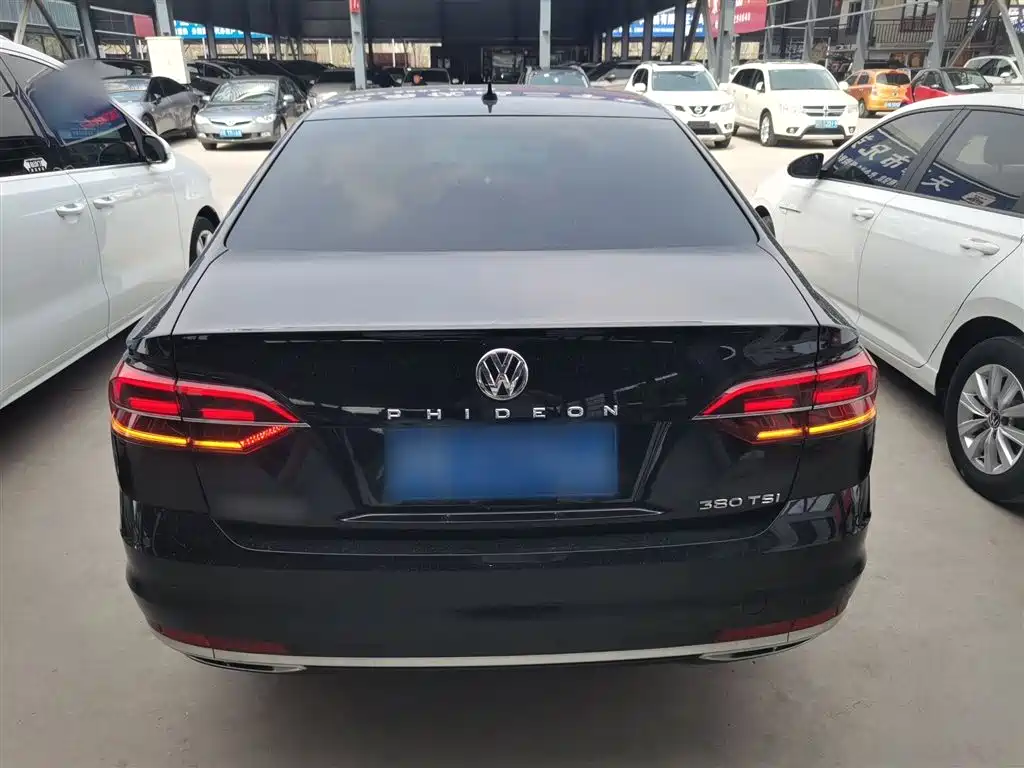 Volkswagen Phideon 2018 Facelift 380TSI FWD Business фото 6