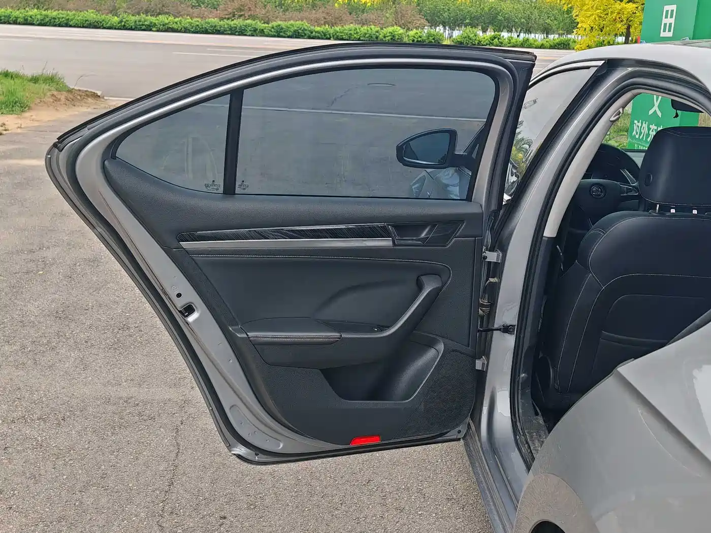Škoda Superb 2024 TSI330 DSG Luxury Edition фото 12