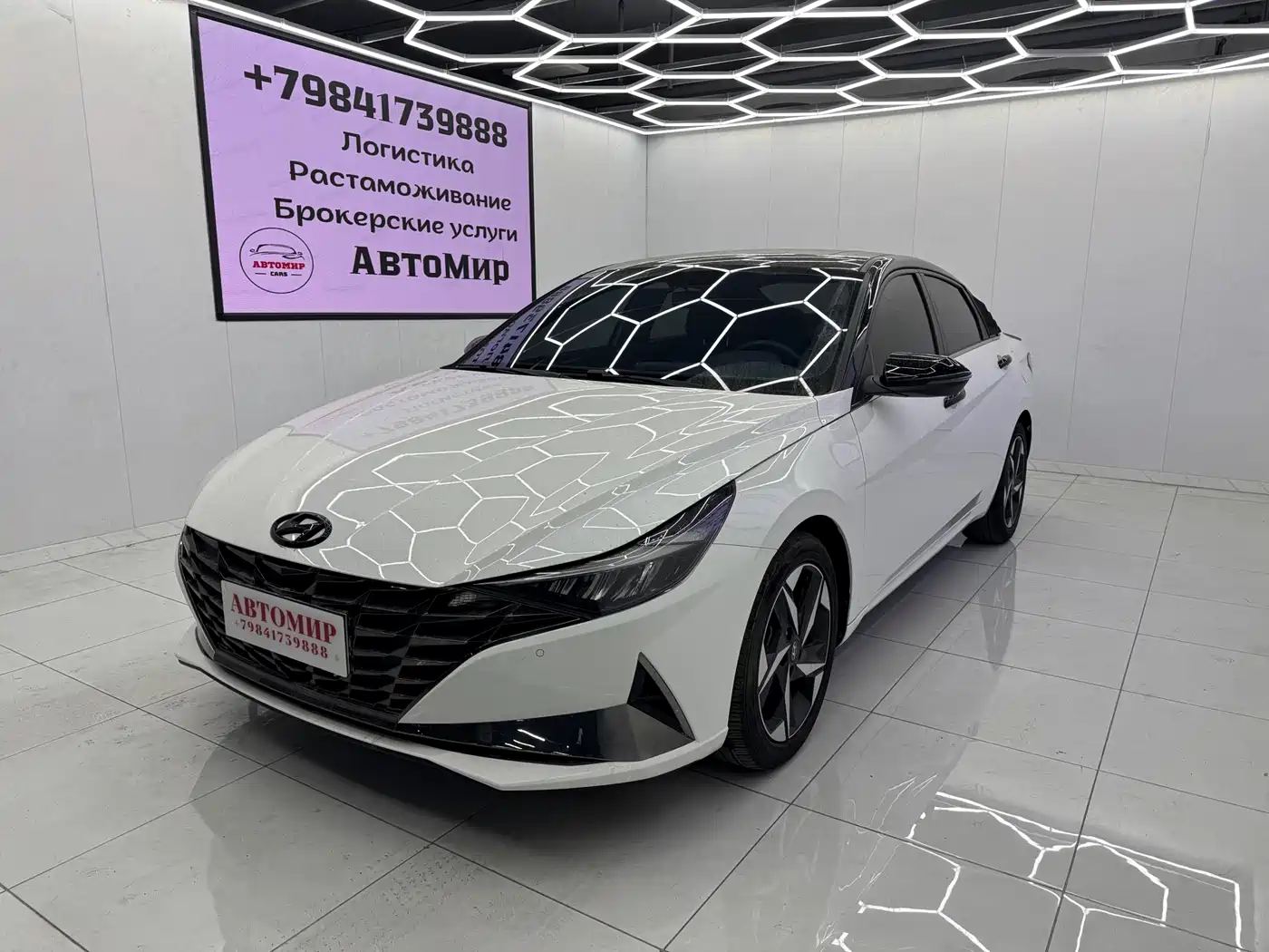 Hyundai Elantra 2022 240TGDi DCT LUX Premium Edition