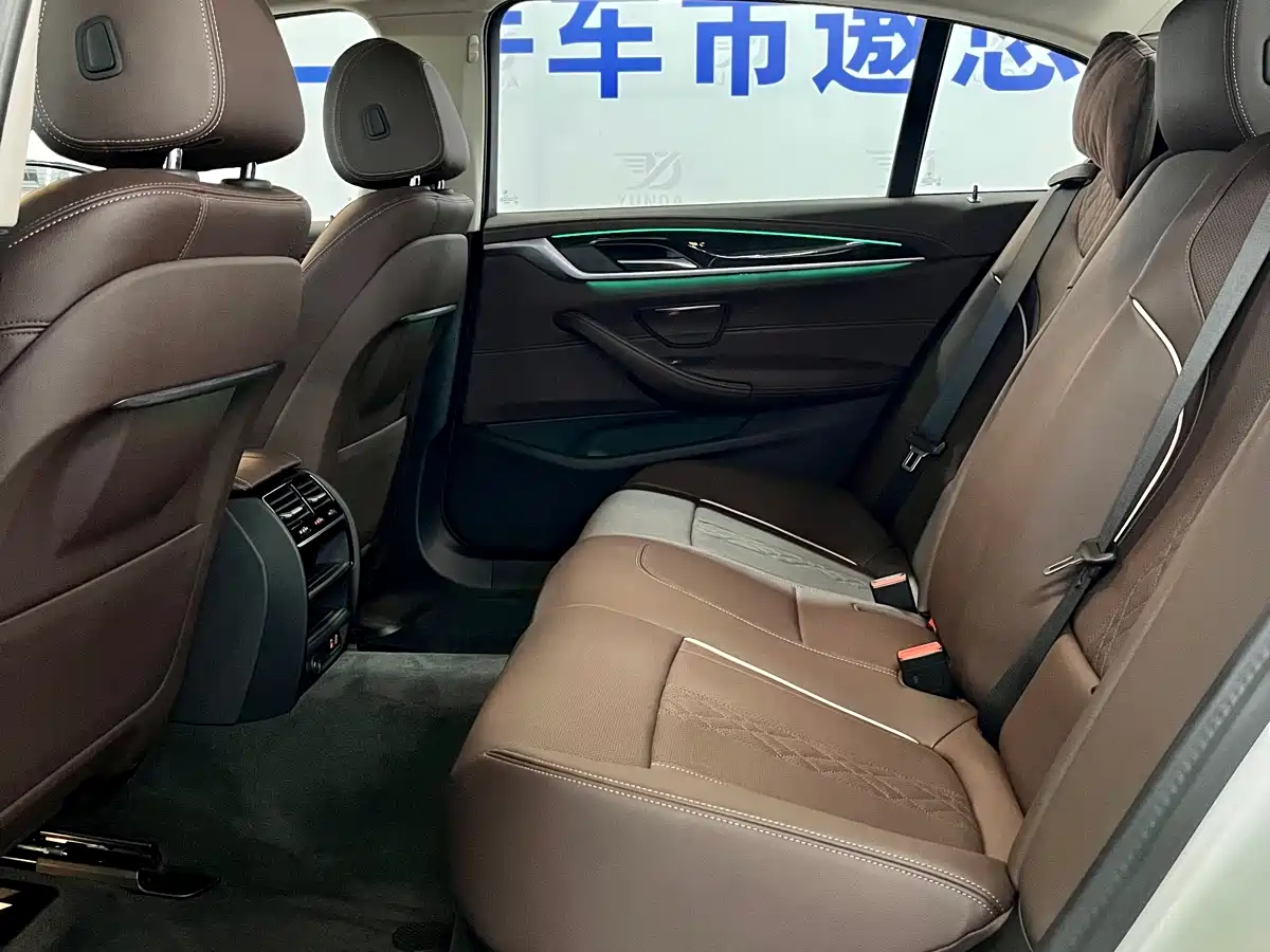 BMW 5-SERIES