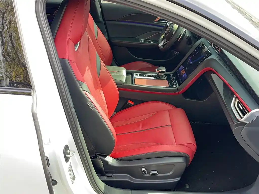 Hongqi H6 2023 2.0T Premium Edition фото 7