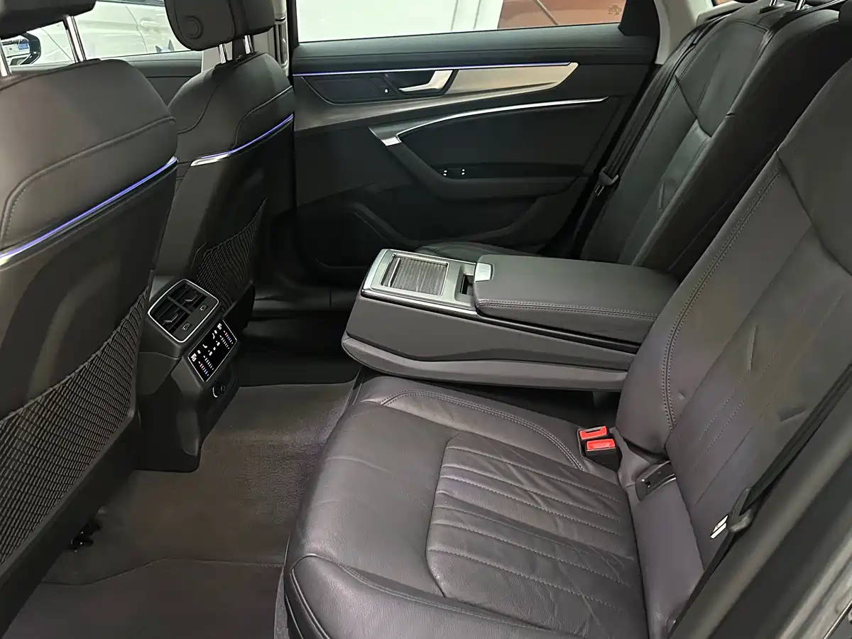 Audi A6L 2019 45 TFSI Premium Elegance фото 5