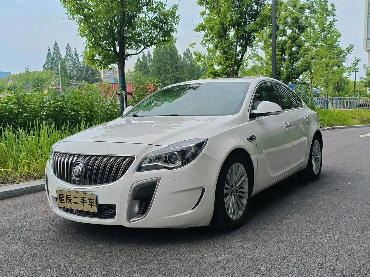 Фото 1 - Buick Regal