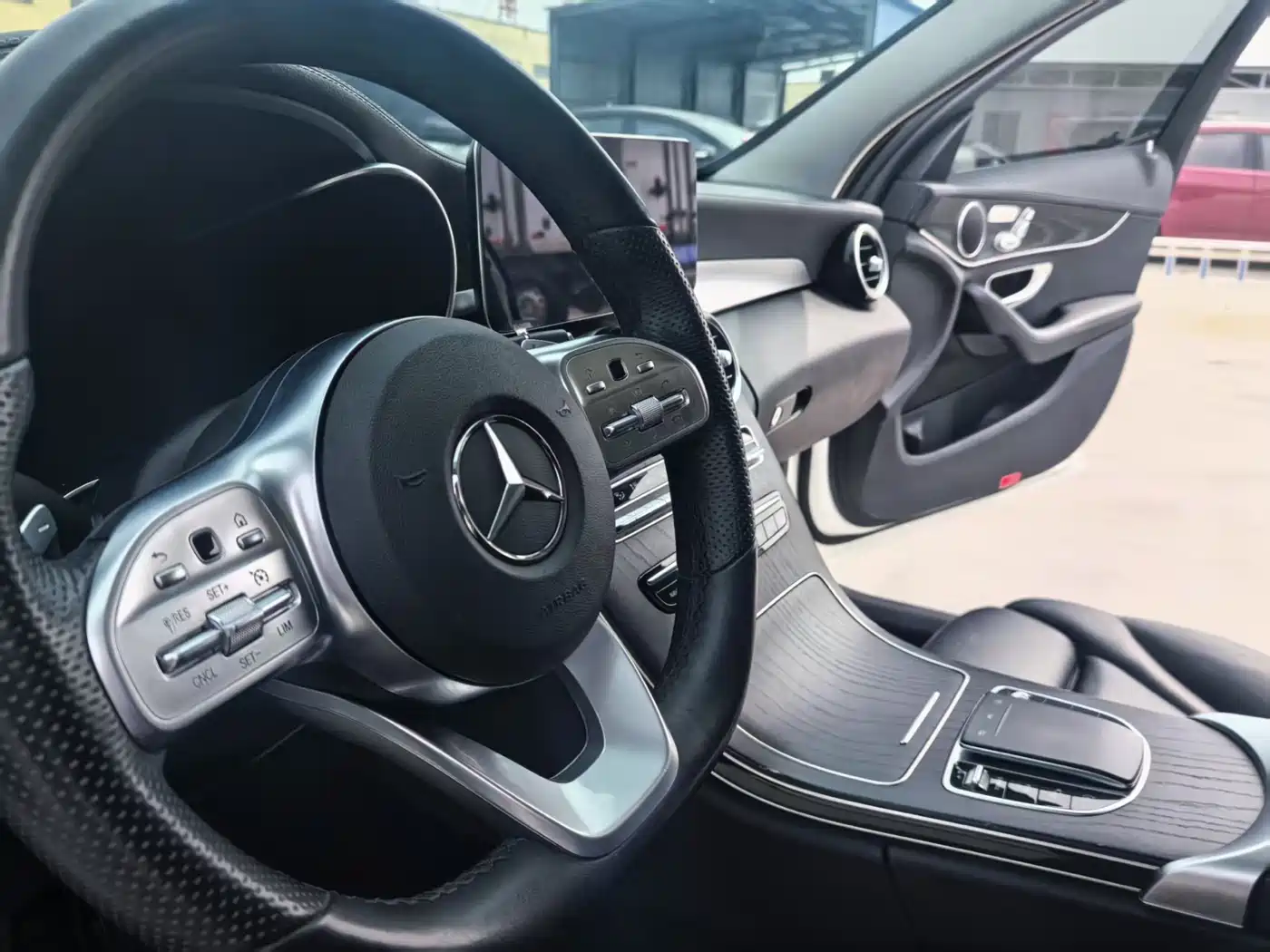 MERCEDES-BENZ CLASS C