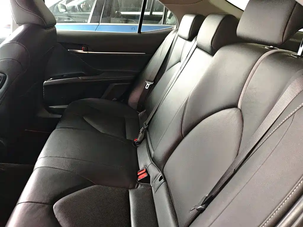 Toyota Camry 2021 2.5S Feng Shang Edition фото 17