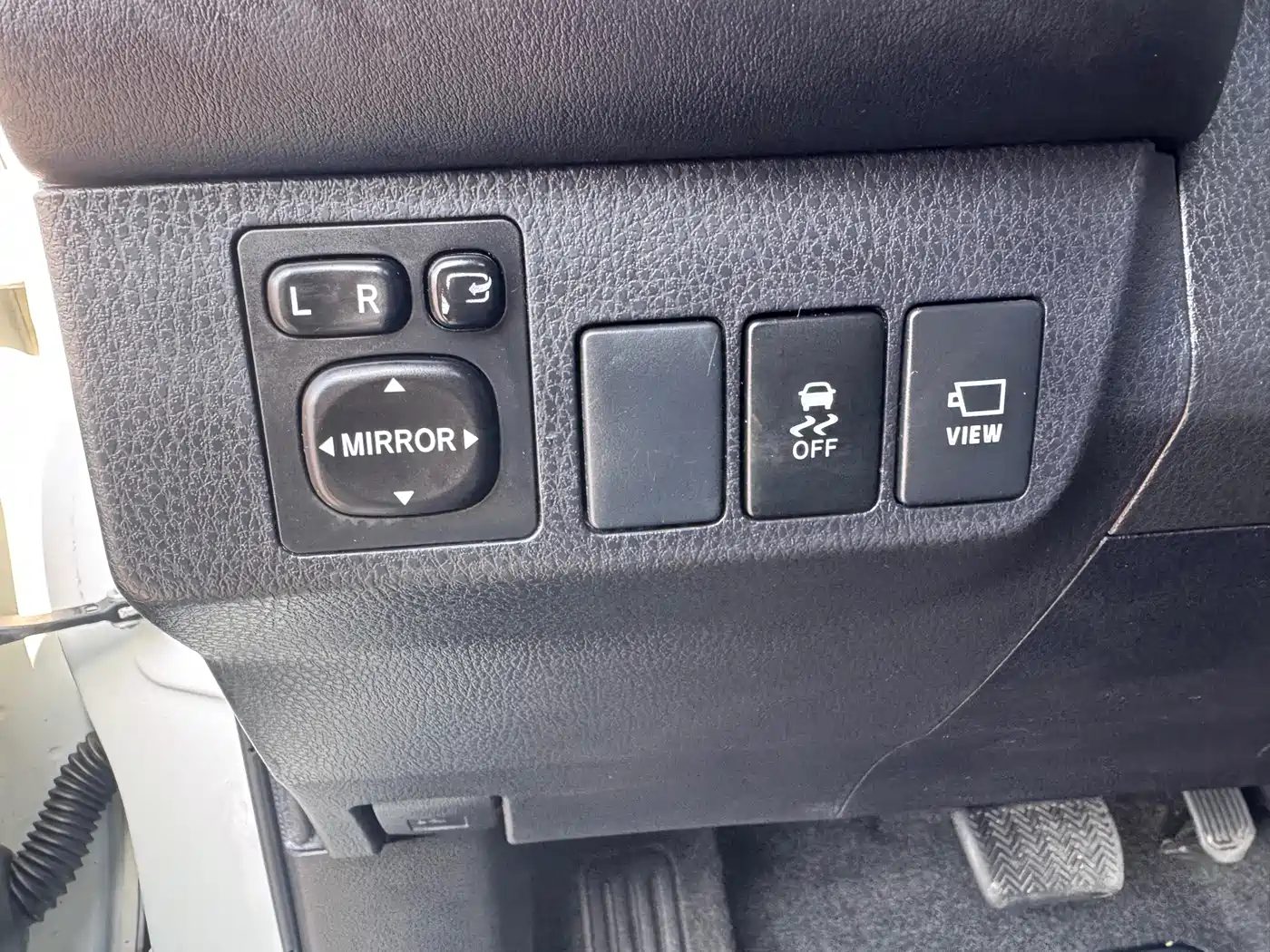 Toyota RAV4 Rongfang 2018 2.5L Automatic 4WD Elite i Edition фото 16