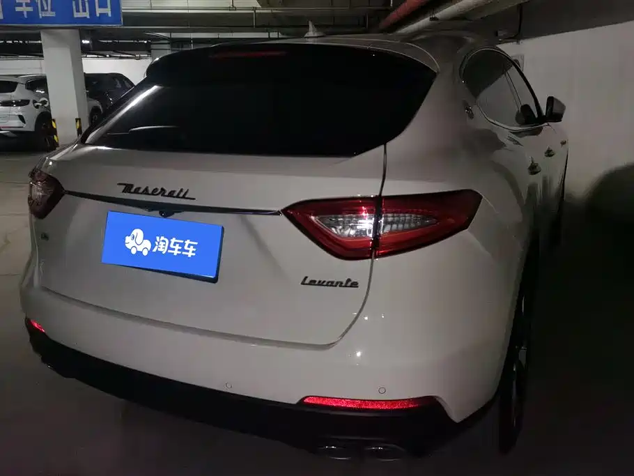 MASERATI LEVANTE
