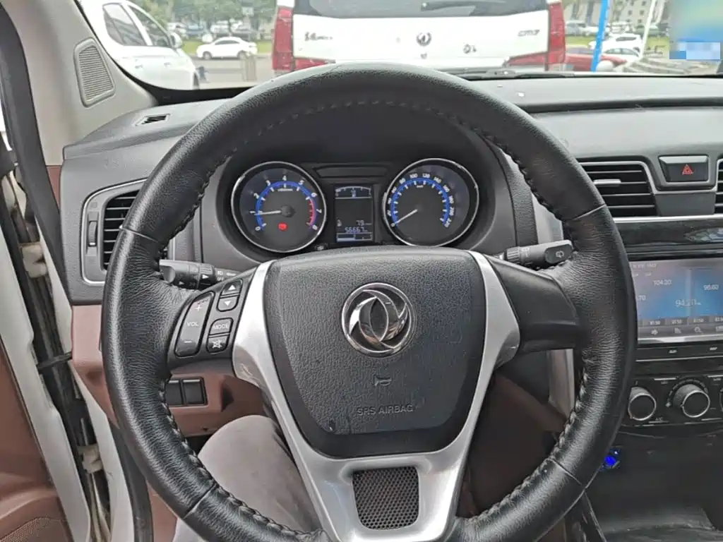 Dongfeng Fengxing Fengxing SX6 2017 2016 1.6L Manual Premium