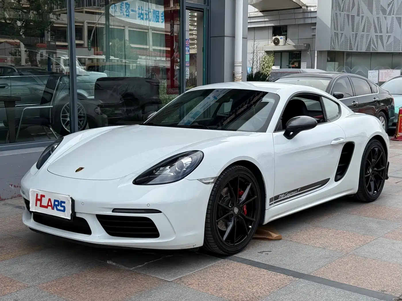 Porsche 718 2018 Cayman 2.0T фото 12