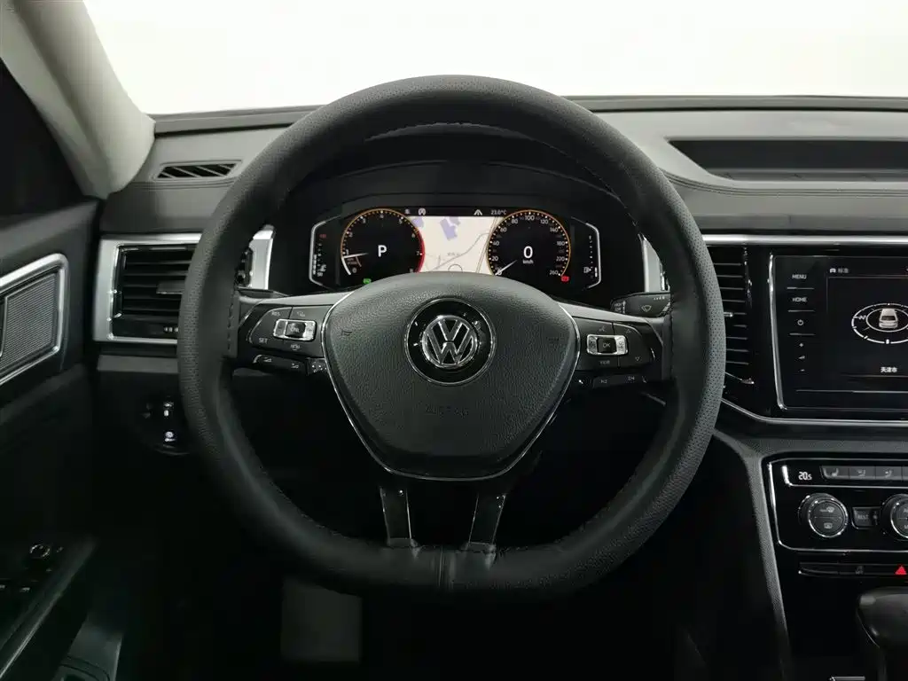 Volkswagen Teramont 2020 380TSI 4WD Luxury Edition China VI фото 11