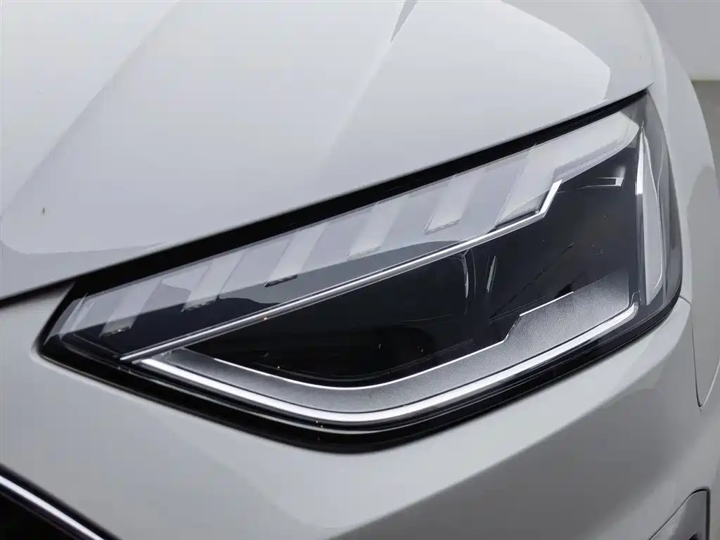 Audi A4L 2020 40 TFSI Luxury Dynamic фото 7