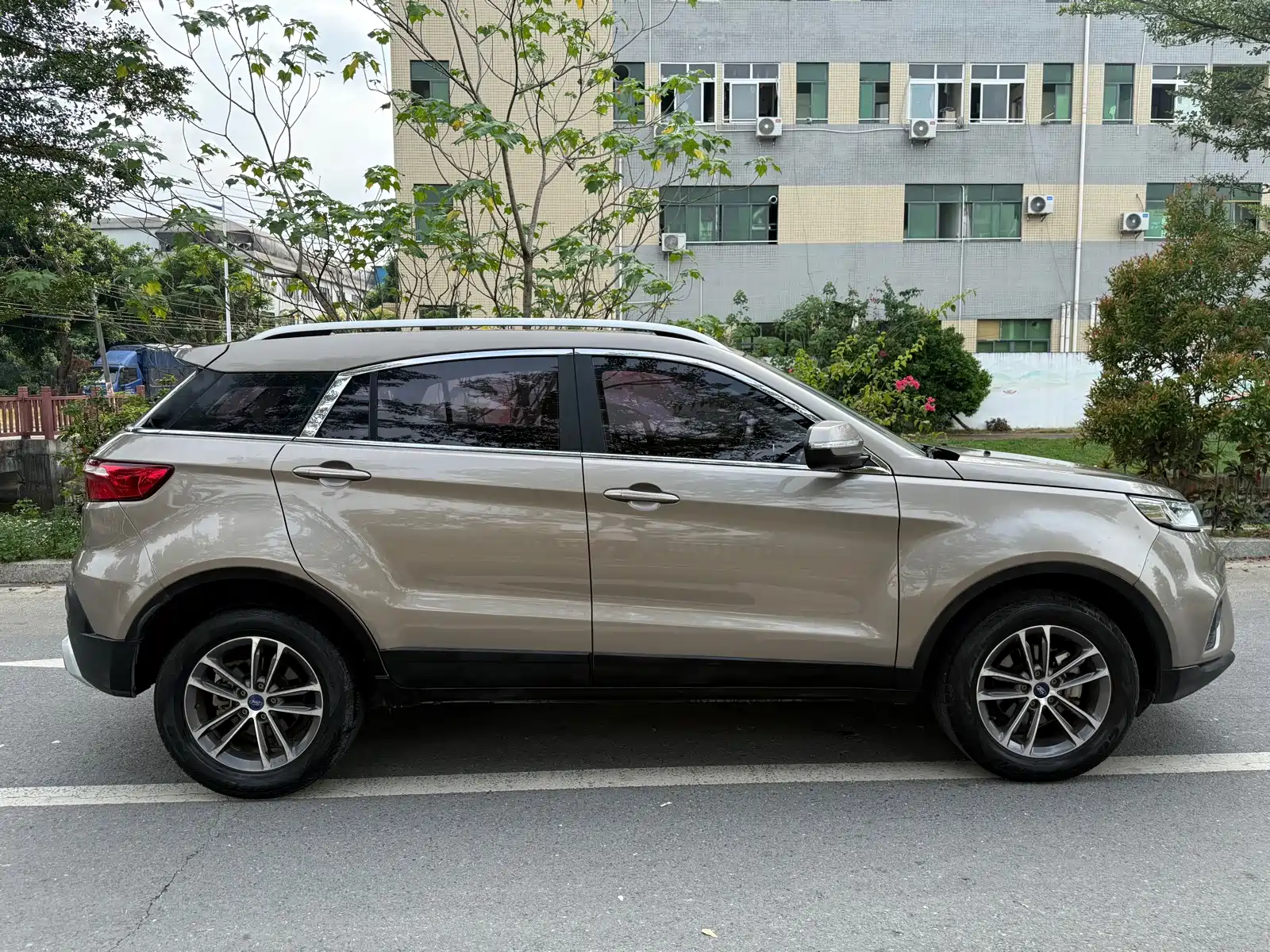 Photo 10 - Ford Territory