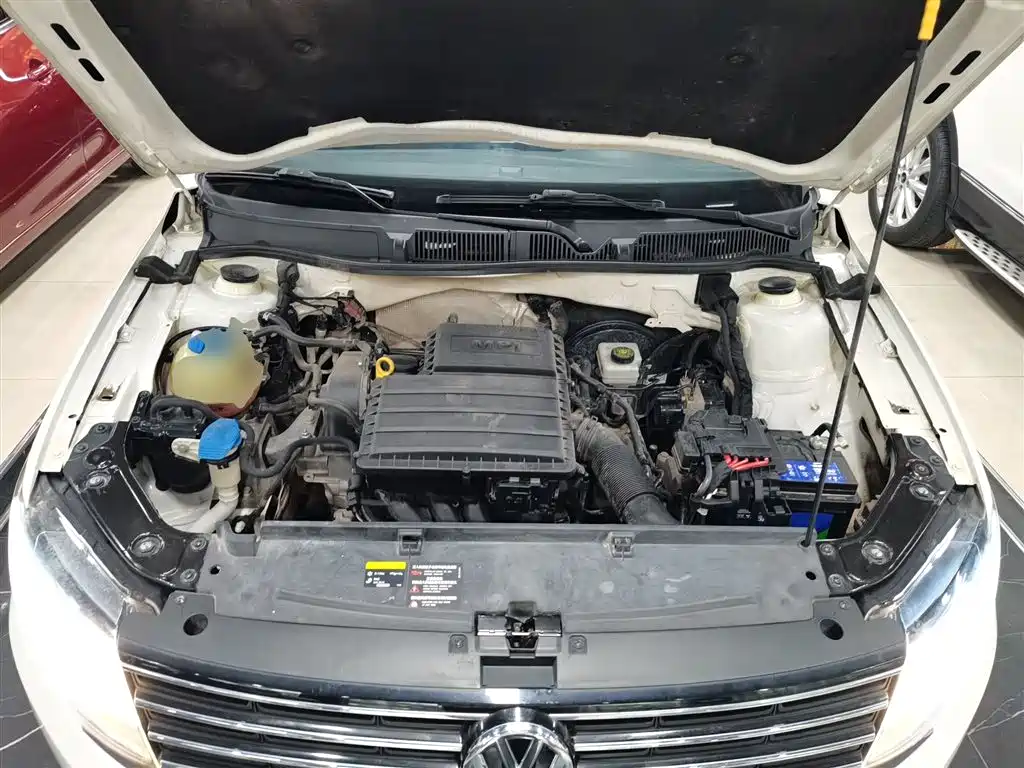 Volkswagen Lavida 2017 1.6L Automatic Trend Edition фото 20